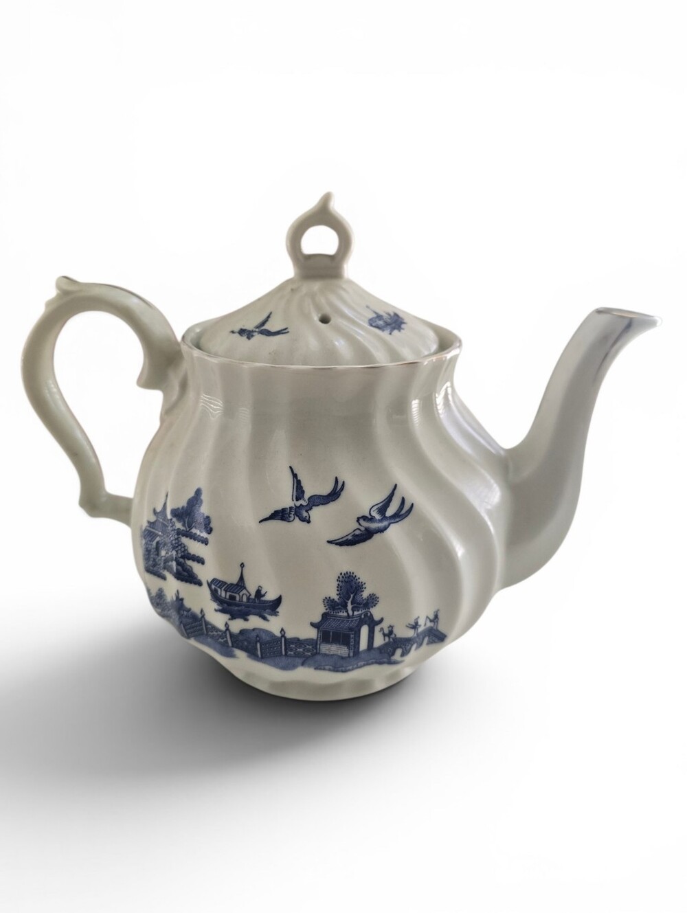 Vintage Japan Blue Willow Style Porcelain Teapot Cottagecore Chinoiserie Decor - Picture 2 of 10